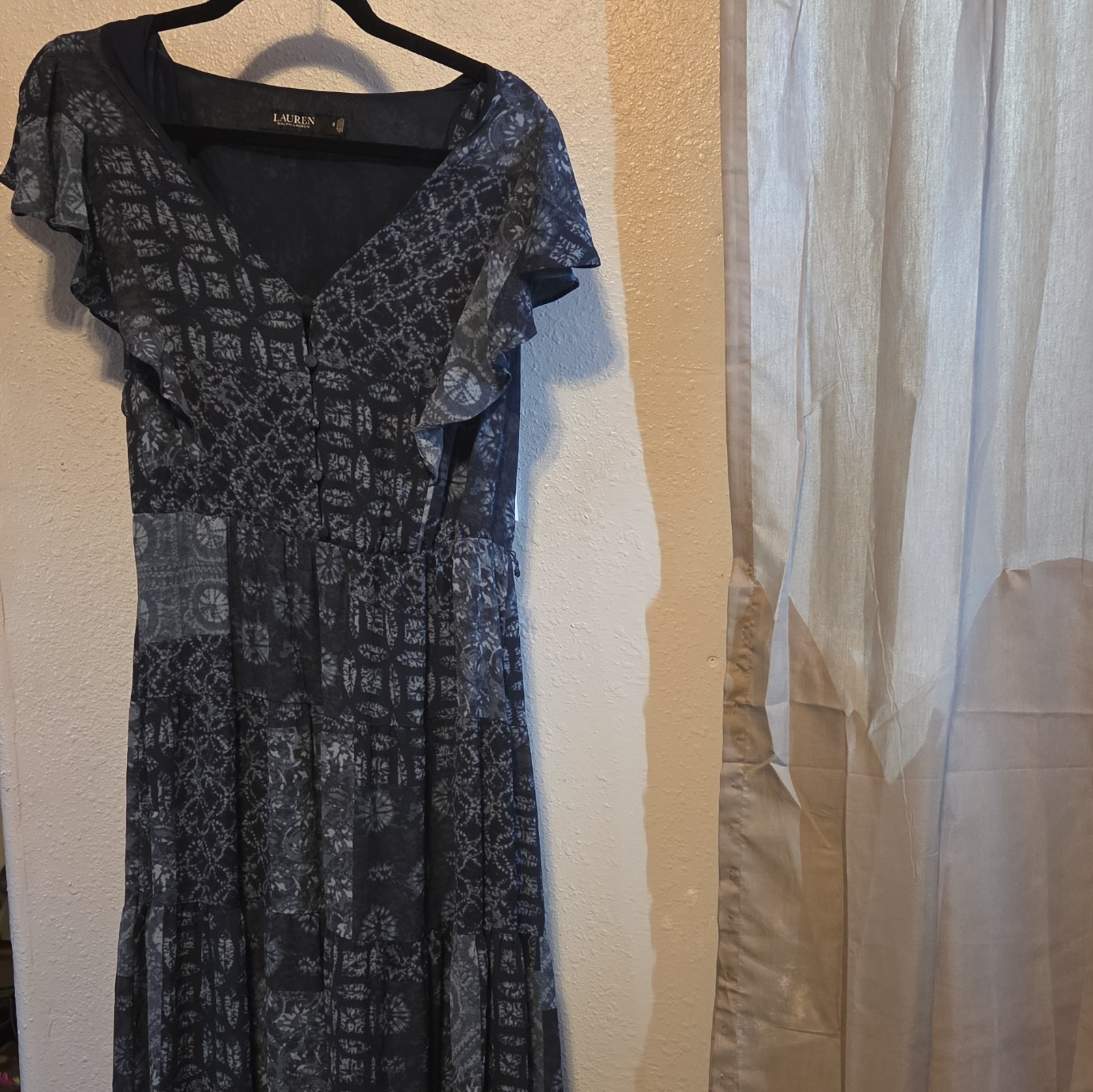 Lauren Ralph Lauren Maxi Dress Long Blue/Gray Geo V-Neck Ruffle Sz 8