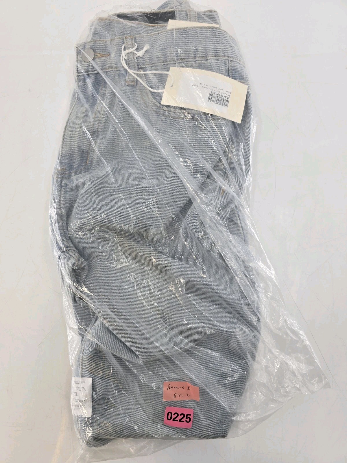 NWT mnml Men’s Straight Every Day Denim Jeans – Light Blue – Size 31×34