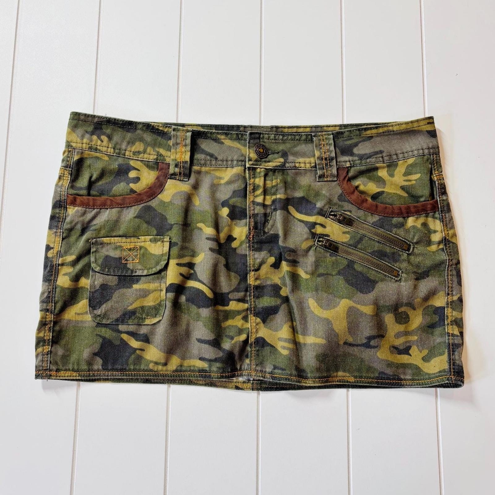 Vintage Y2K Camo Utility Grunge Micro Mini Skirt Size 11 12