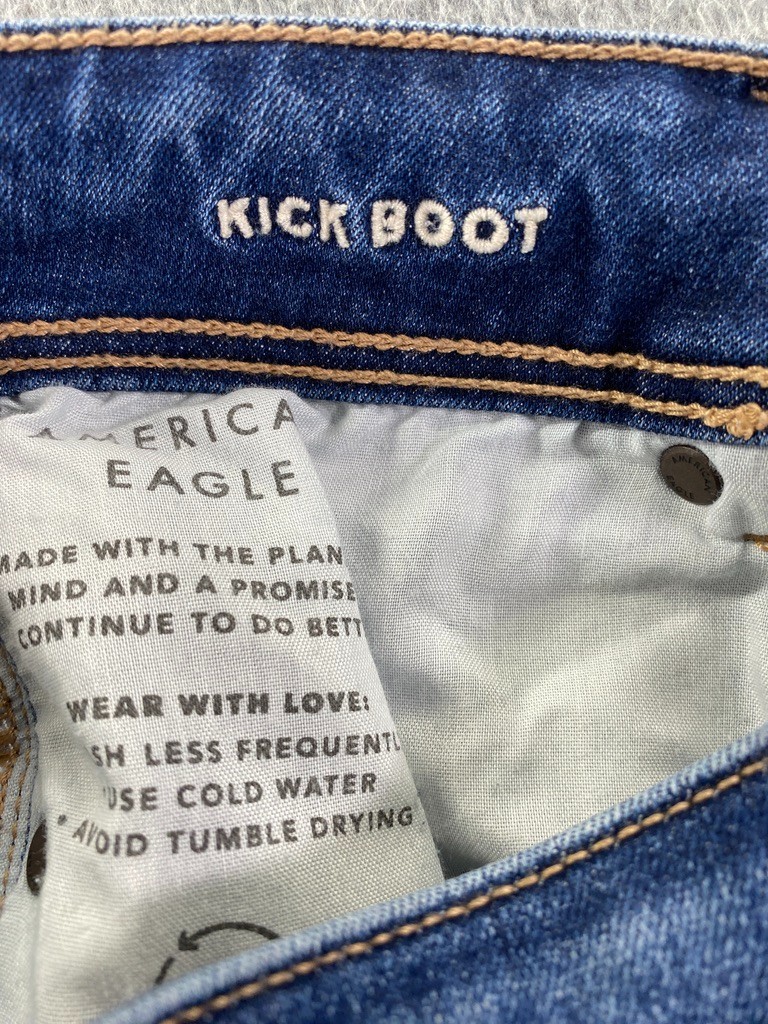 American Eagle Kick Boot Jeans Womens 6 Reg Blue Stretch Medium Wash Denim