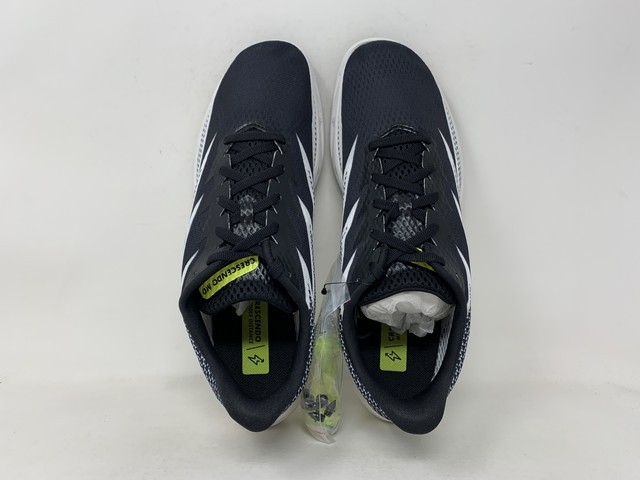 Unisex Hoka Crescendo MD Spikes, Black/White, Mens 8 / Womens 9.5 US