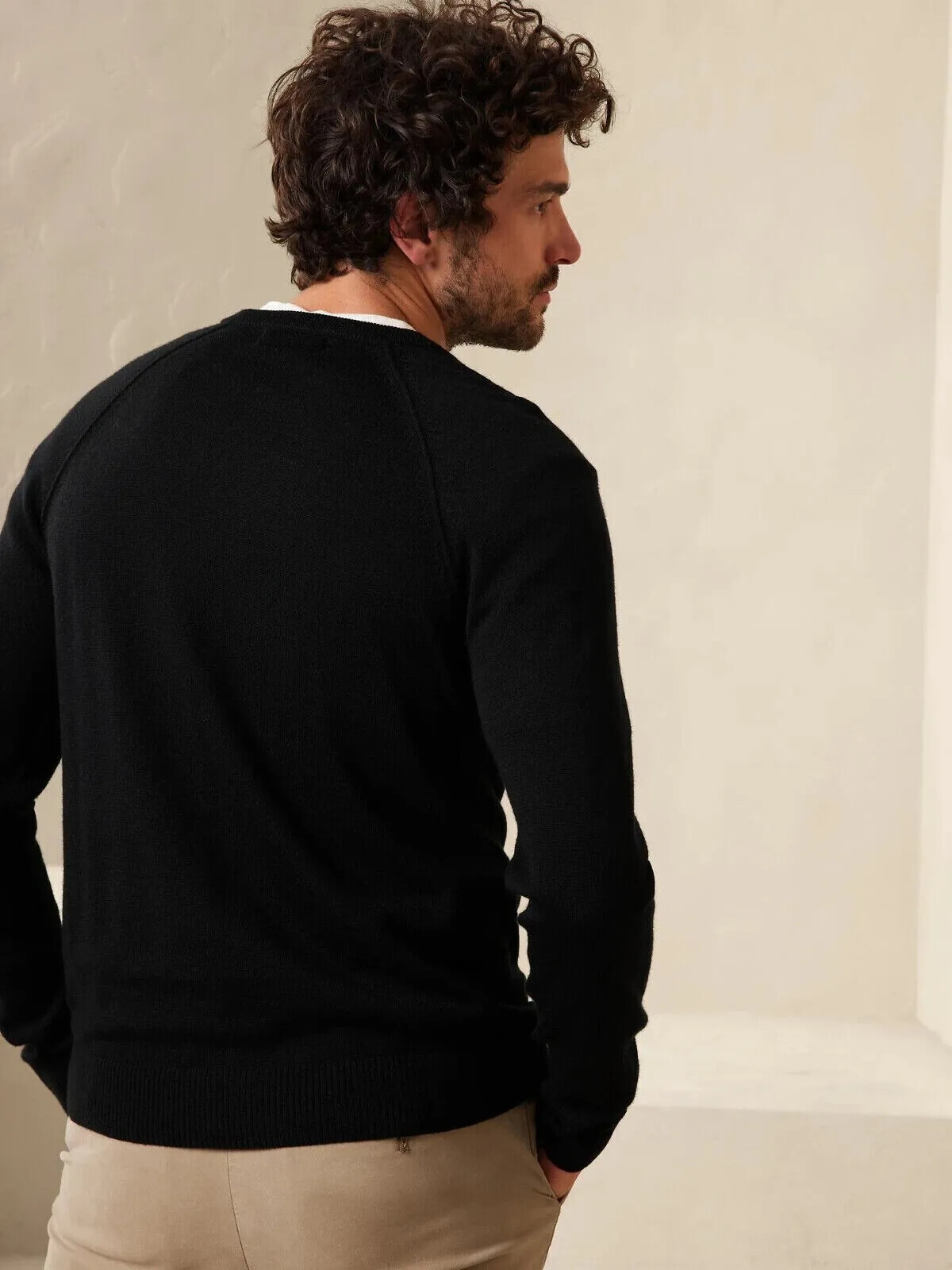 Banana Republic Men’s Merino Wool Crew Neck Sweater