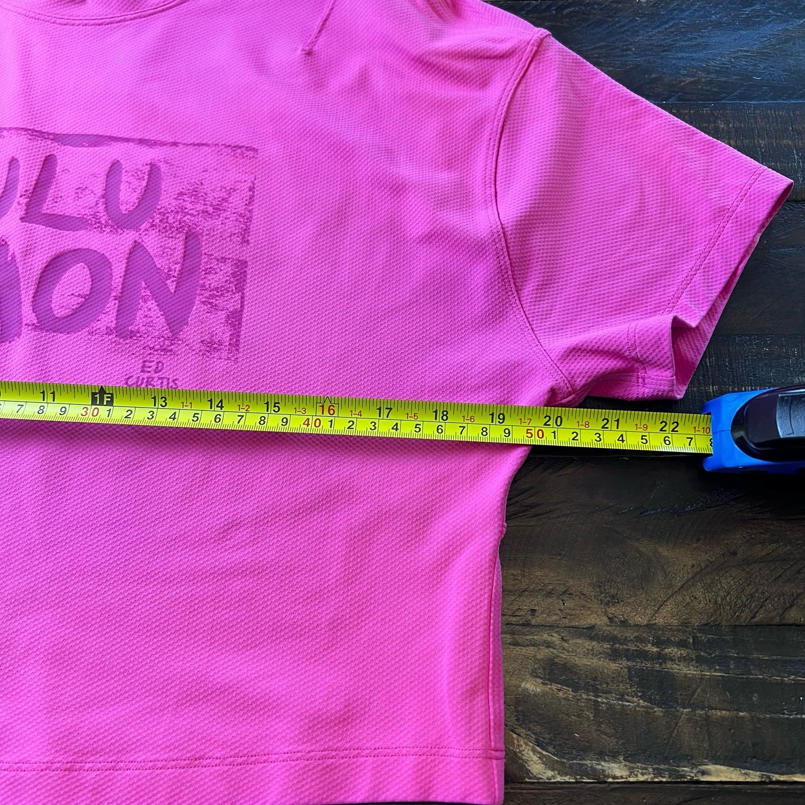 Lululemon Abrasion-Resistant Training T-Shirt Ed Curtis Sonic Pink Size 6?