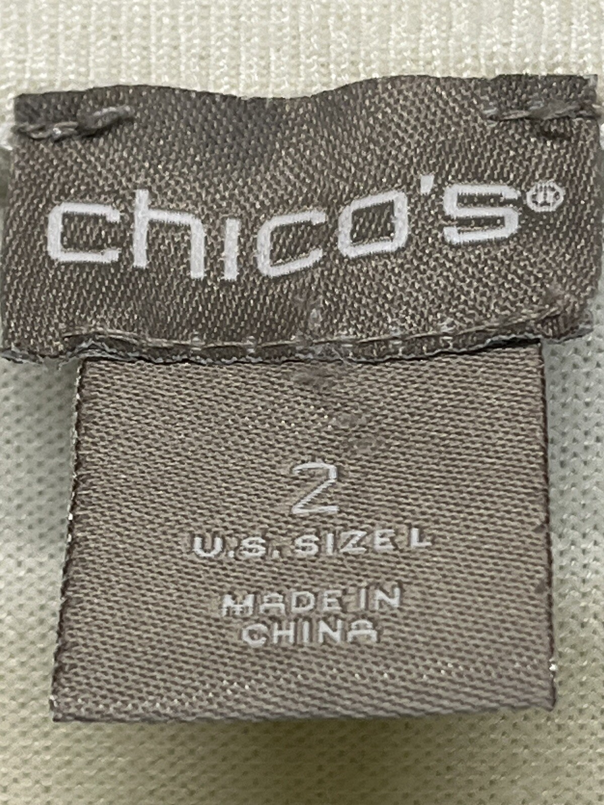 Chicos Knit Sweater Sz 2 US Large Womens Ivory Fabric Wrist Buttons Winter White
