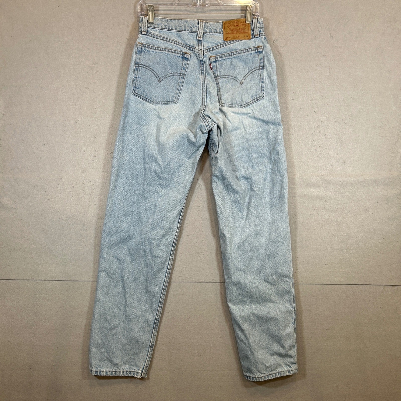 Vintage Levis 560 Jeans 6 REG Womens Loose Fit Light Wash Made in USA