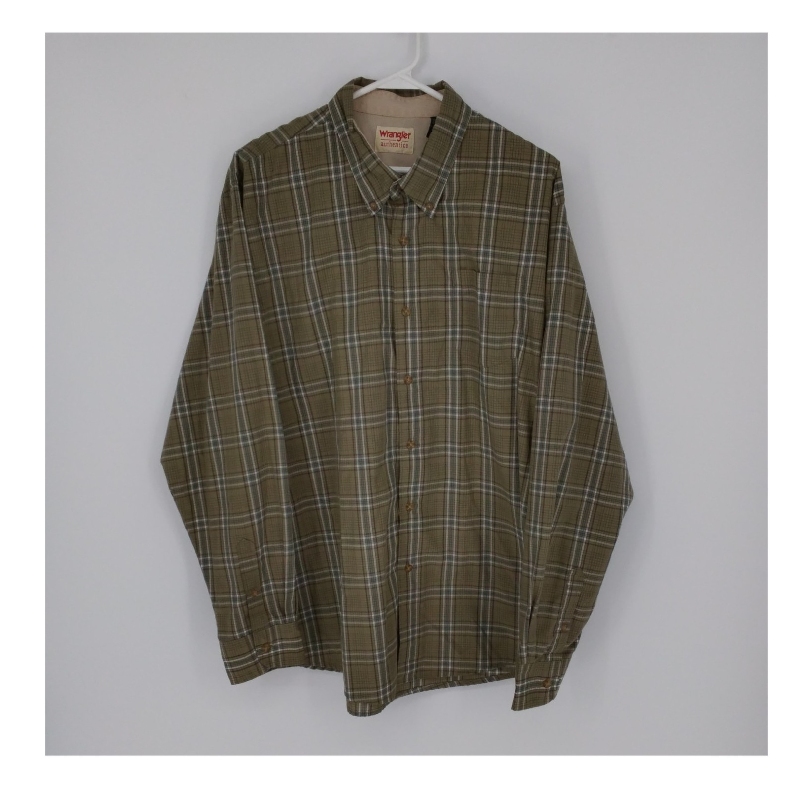 Wrangler Authentics Men’s XL Green Plaid Woven Cotton Blend Button-Down Shirt