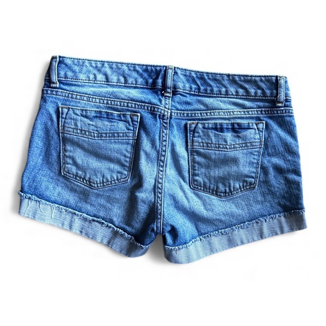 GAP Jeans Distressed Cuffed Denim Shorts Women’s Size 8