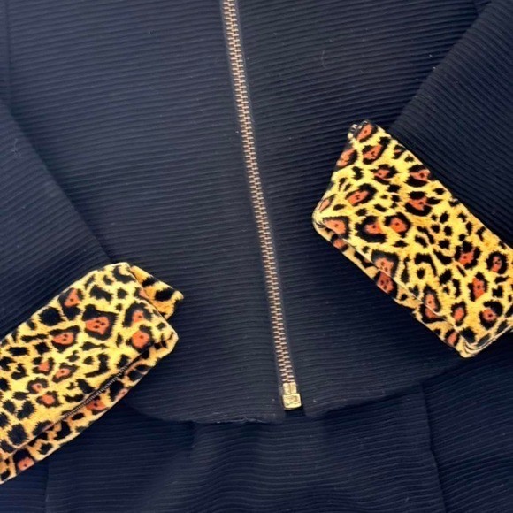 Jessica Howard black and leopard print dress with zipper detail