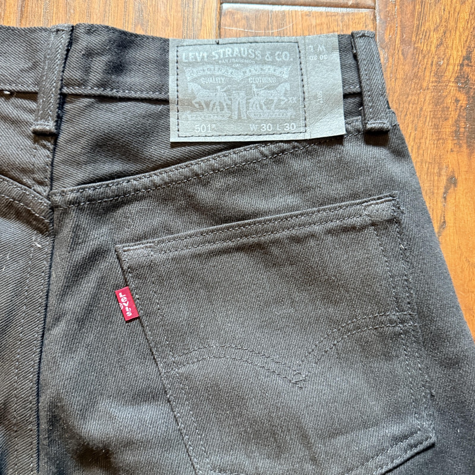Levis 501 Jeans Mens 30×30 Black Straight Leg Button Fly Denim Pants Classic