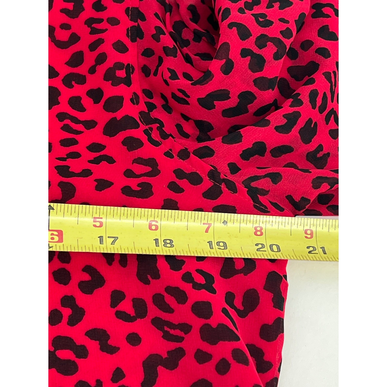 Chico’s Red Black Leopard Print Tie Neck Balloon Sleeve Chiffon Blouse Size 1