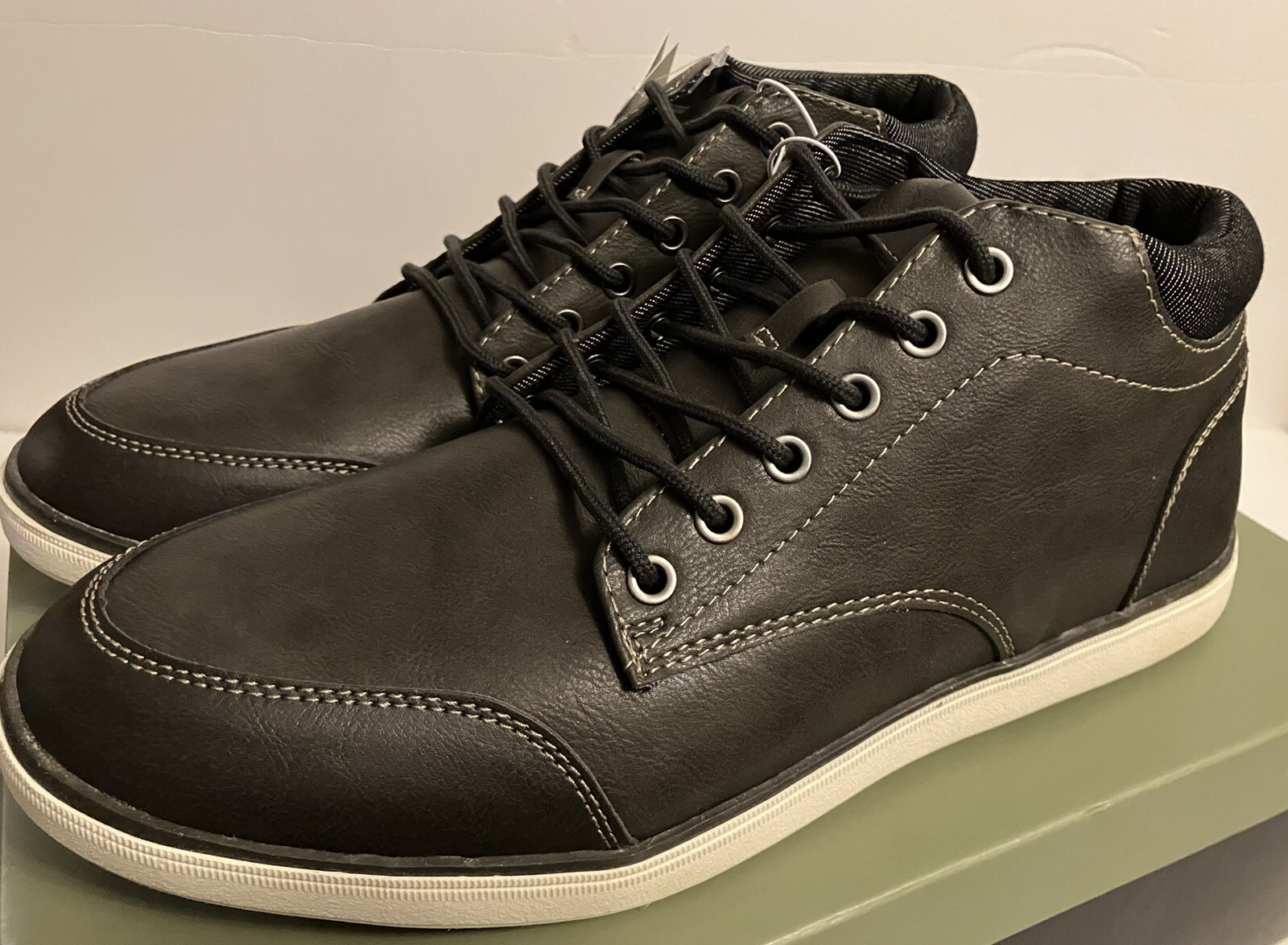 GOODFELLOW & CO SNEAKERS Mens Clay Mid-Top Casual Memory Foam (GRAY) Size 10 1/2