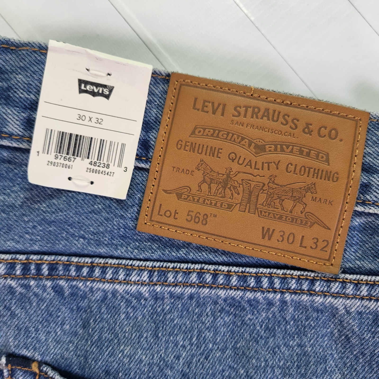 Levis Premium 568 Loose Straight Jeans 30×32 New Mens Blue 0 Cotton With Tags