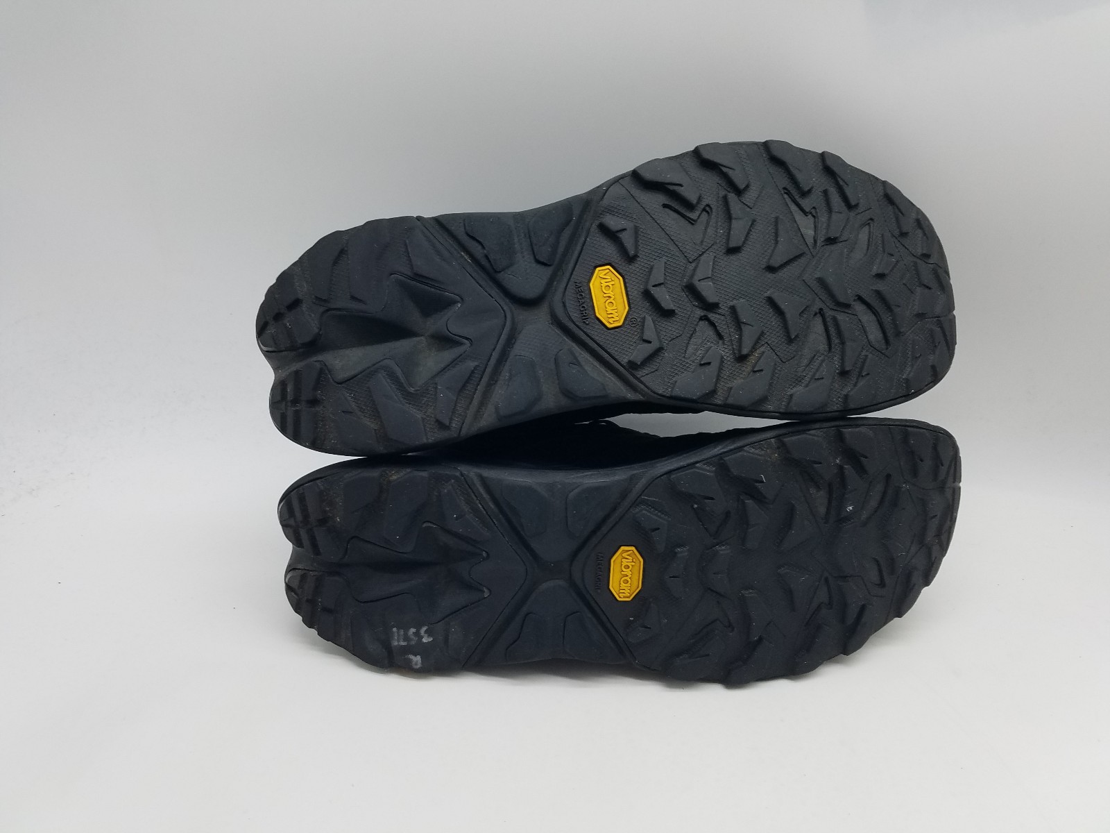 Hoka One One Anacapa 2 Freedom Men’s Size 10.5 D (Medium) Trail Running Shoes