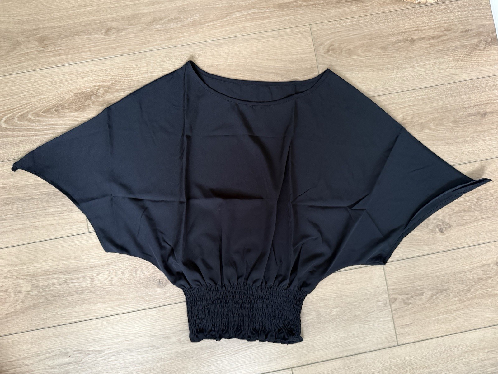 Women’s Batwing Short Sleeve Dolman Top Blouse with Elastic Waistband Hem Sz S