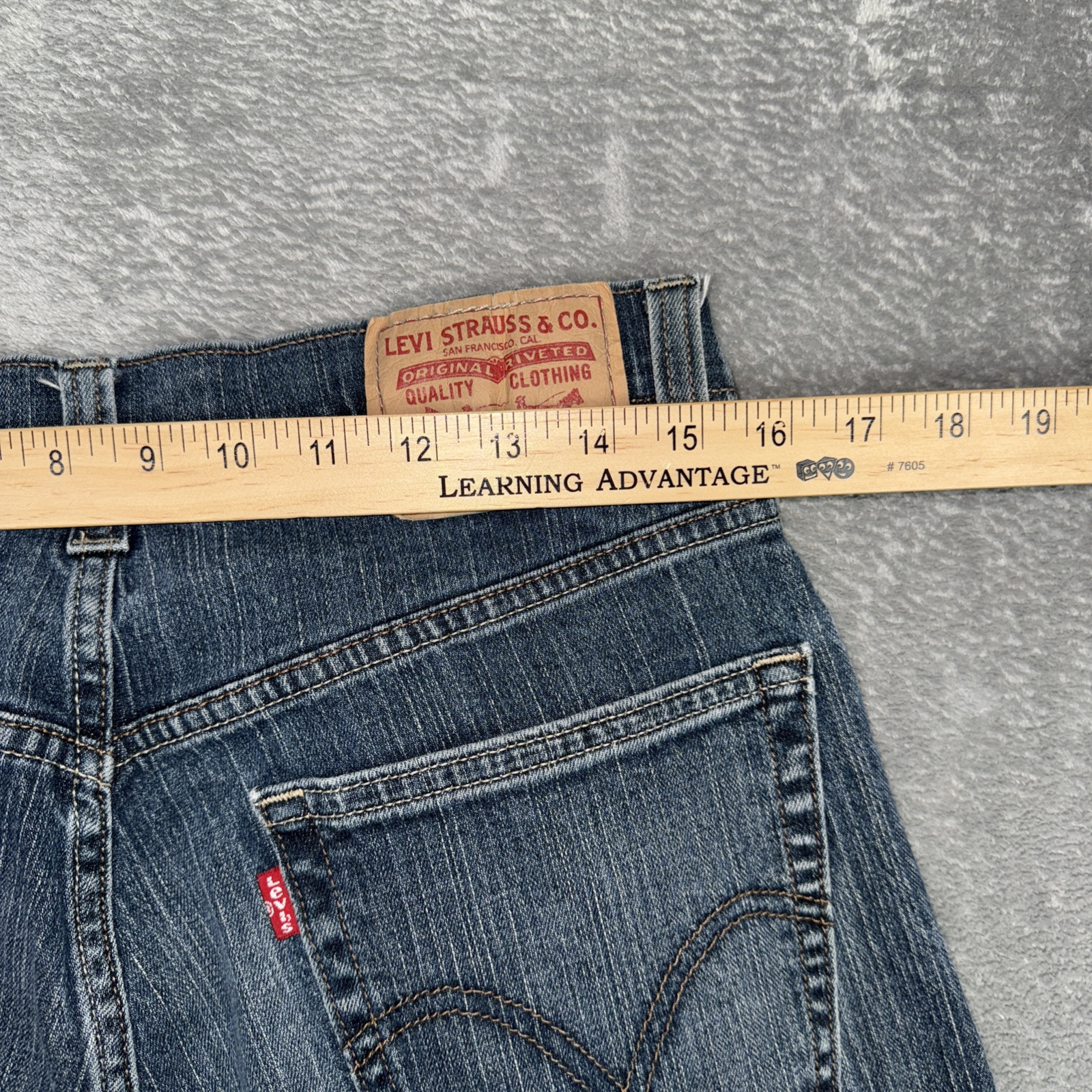 Levi’s 559 Mens Jeans Size 32 X 30 Blue Denim 5-Pockets Relaxed Straight Leg