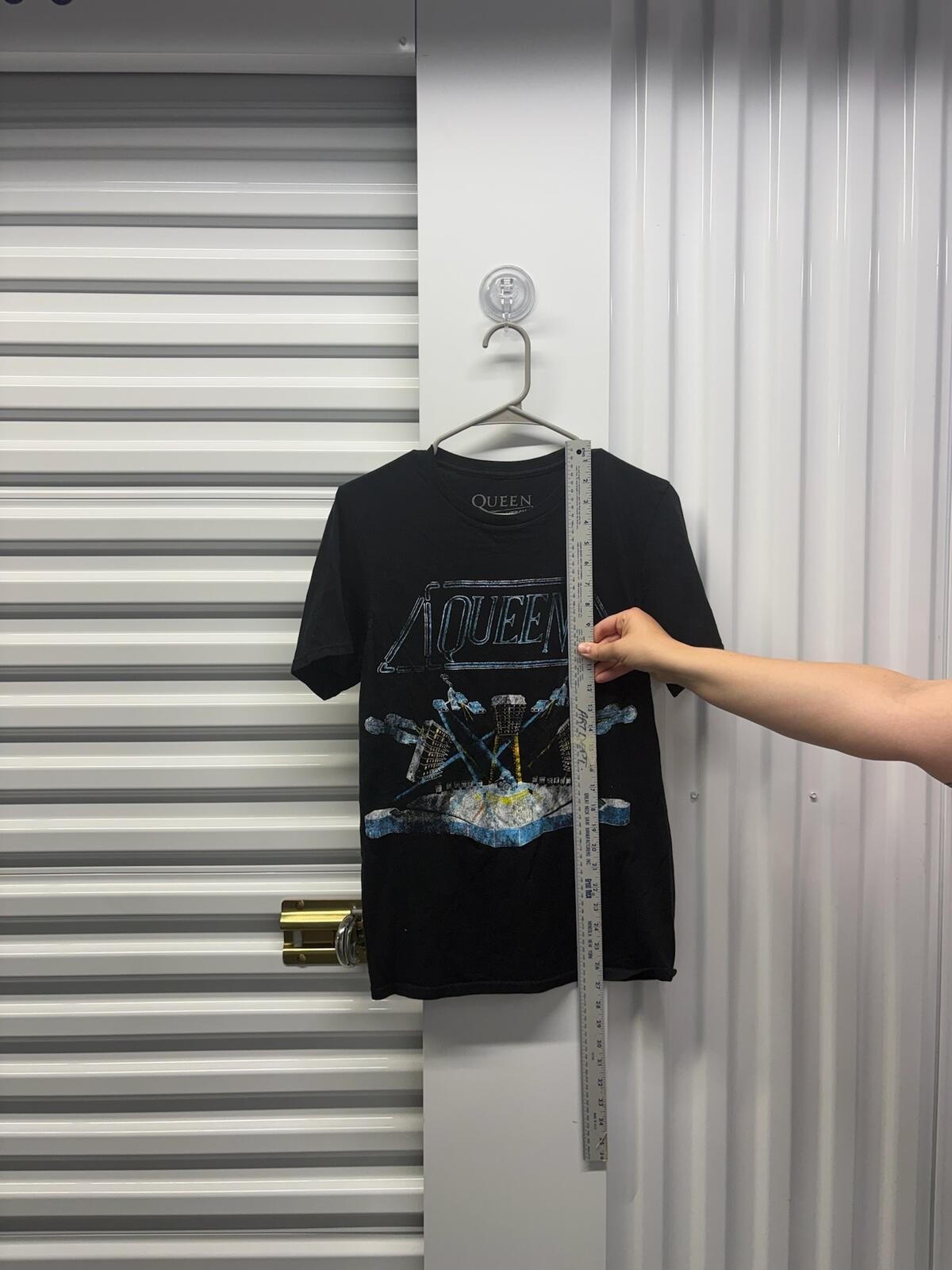 Queen Queen Official Merch Graphic T-Shirt Small Black Band Tee