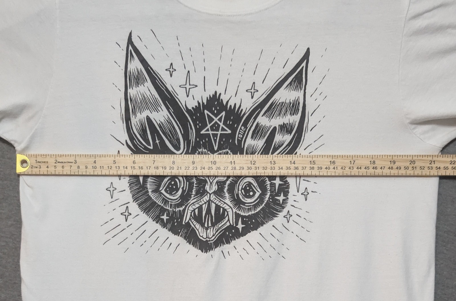 Black Matter Occult Bat Large White Shirt 21.5″ W X 28.5″ W