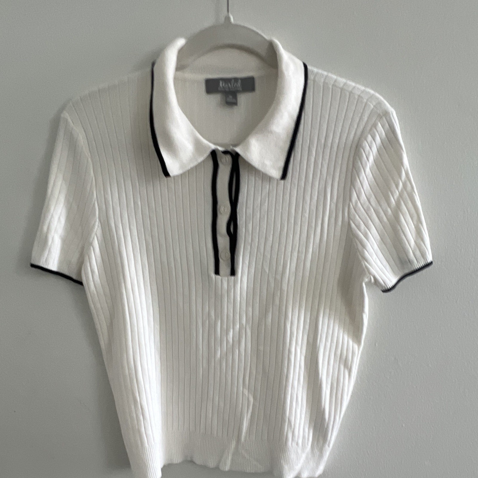 Marled Reunited Clothing Women’s White/Black Knit Collared Polo Button Top M