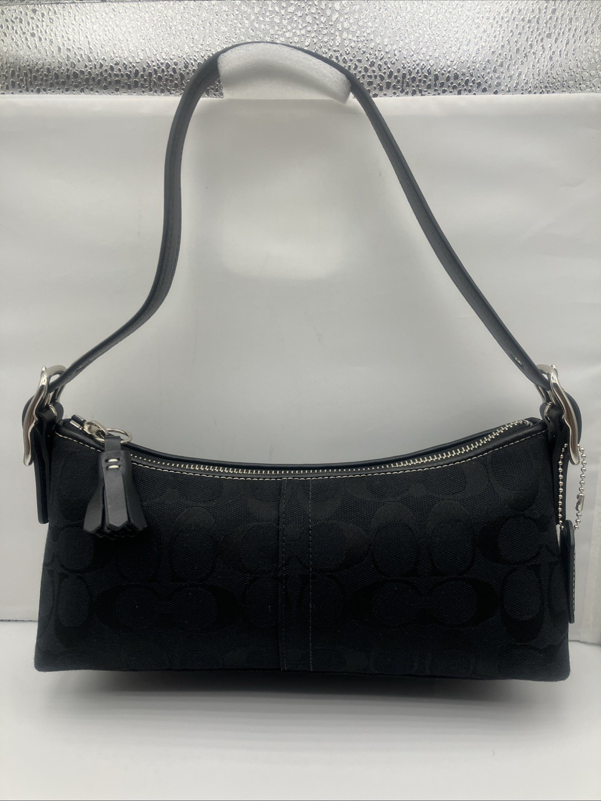 VTG Coach 8K01 Hamptons Signature Soft East West Demi Baguette Black