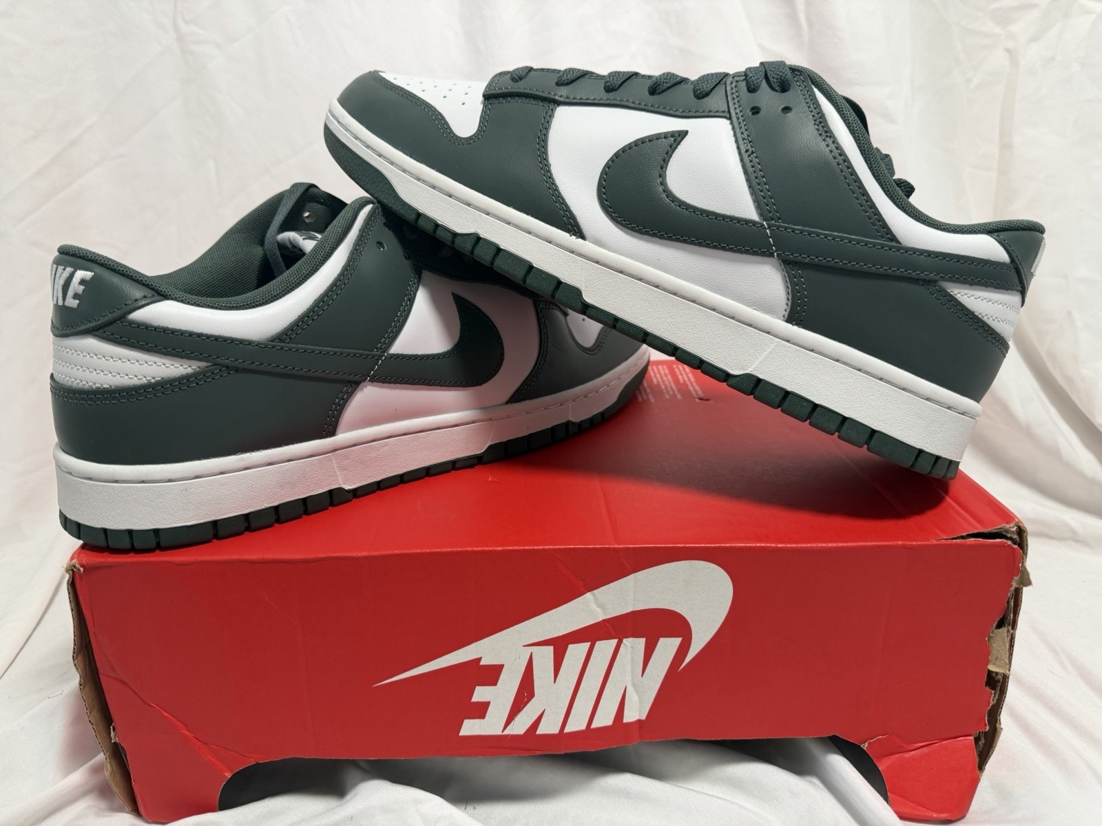 Nike Dunk Low “Vintage Green” Men’s Leather Low Top Sneakers DV0833-111