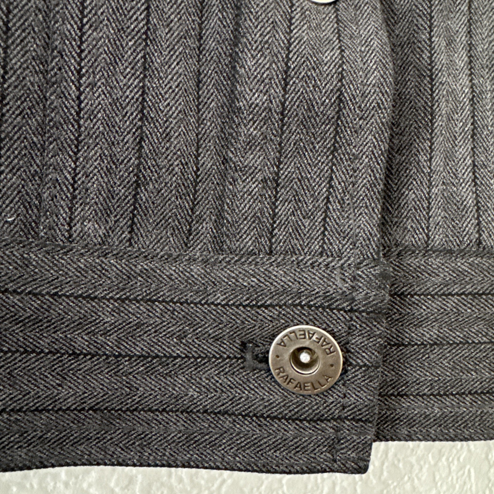 Rafaella Gray/Black Jacket Pockets Long Sleeve Size 10 Button Up Collar