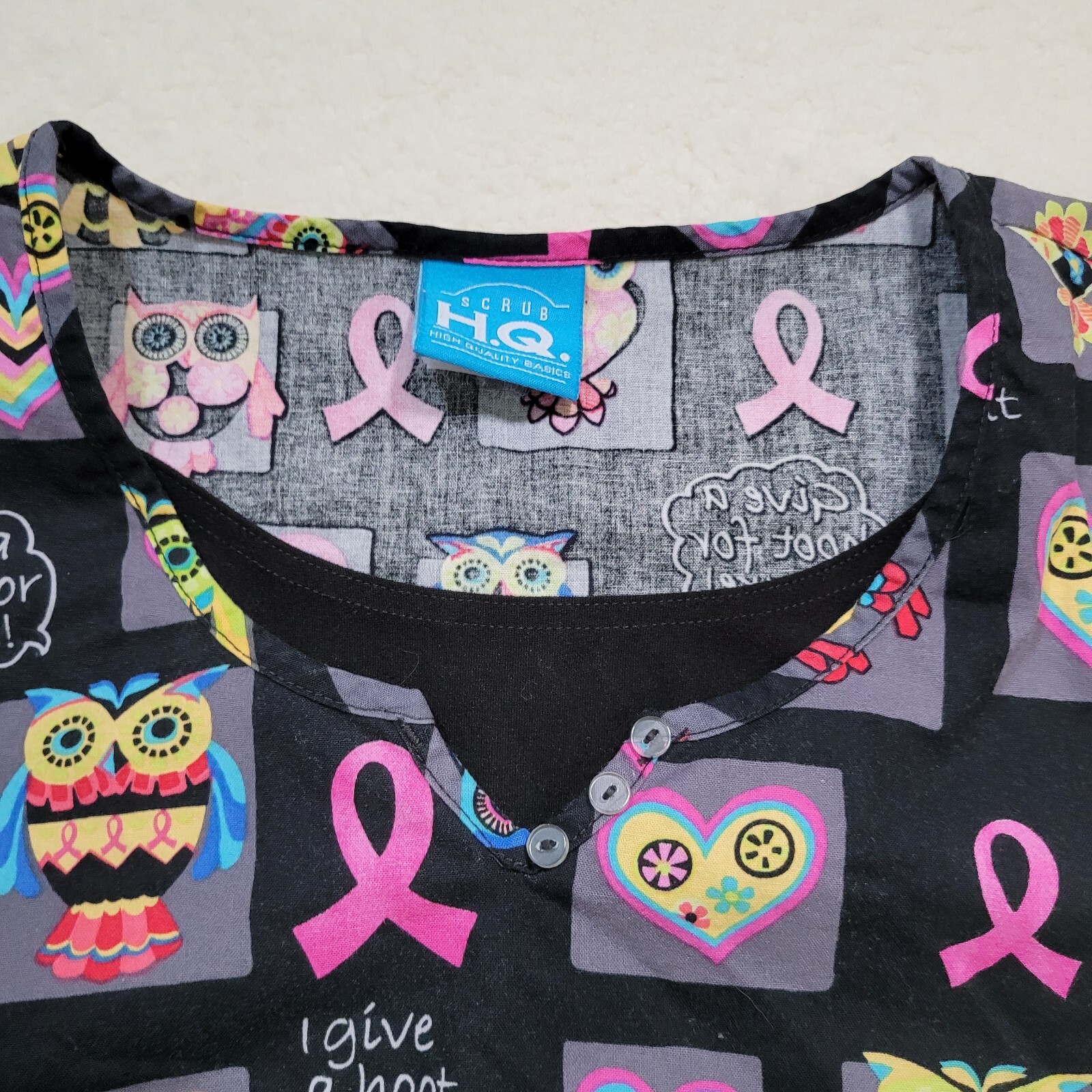 Scrub HQ Scrub Top Size M I Give a Hoot About a Cure Measurements in Pictures