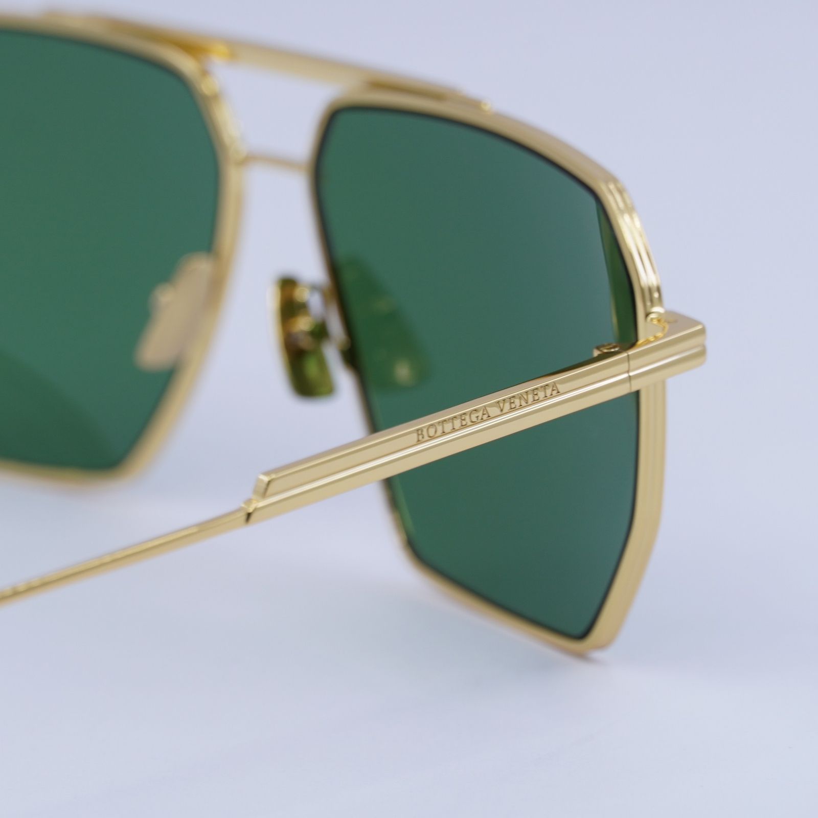 New Authentic BOTTEGA VENETA BV1012S 004 Gold/Green 60-13-145