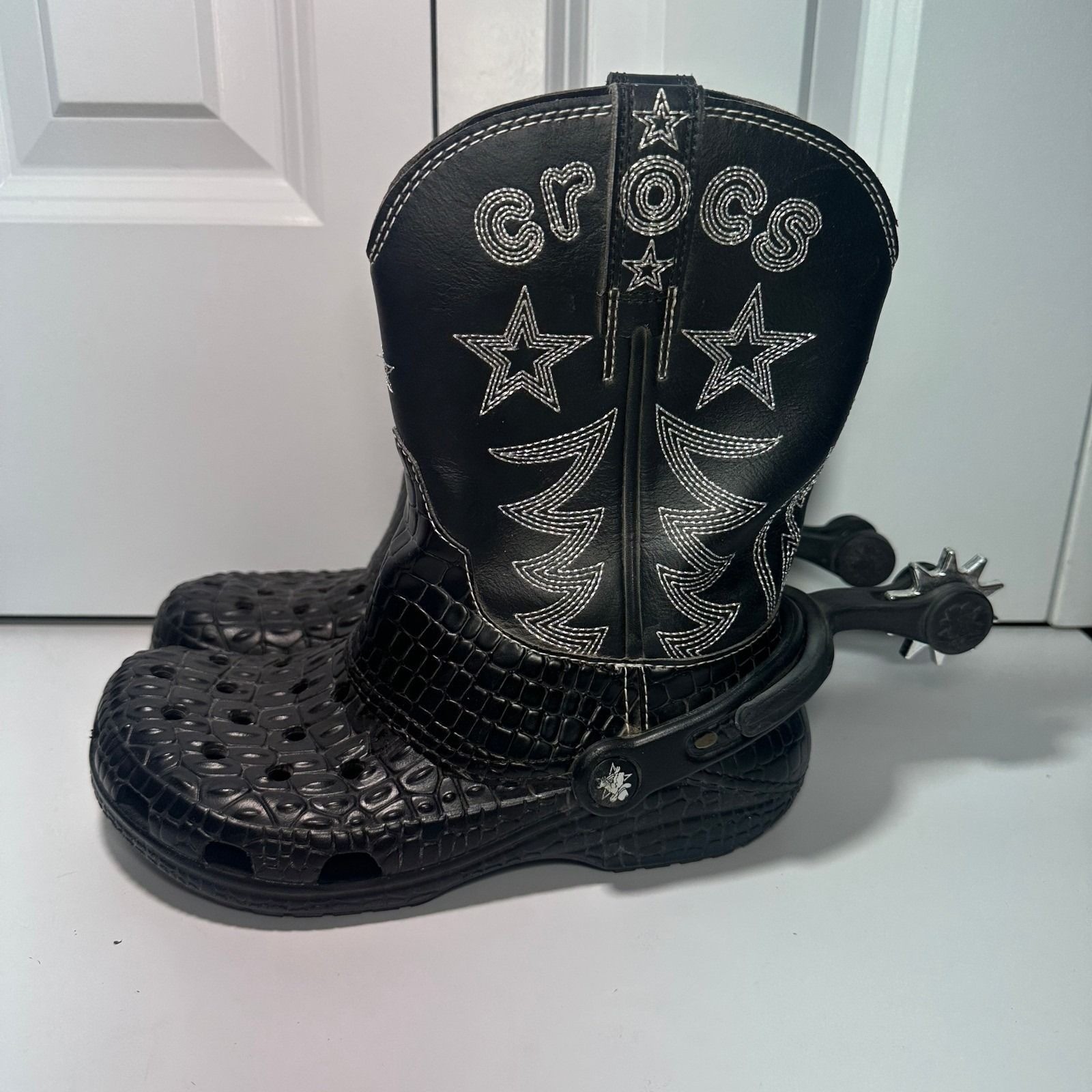 Crocs Classic Cowboy Boots Black Western Limited Edition M4 W6 Spurs Clogs