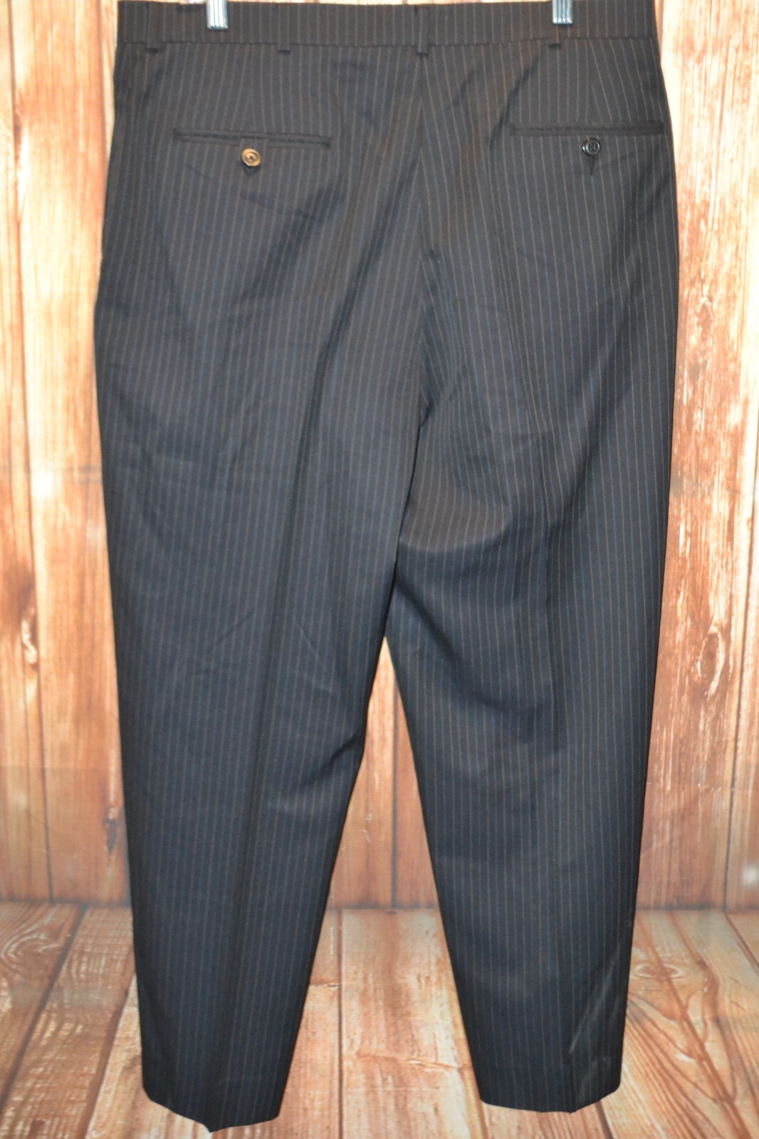 Haggar Men Black Pinstripe Daul Vented 3 Front Button Suit Sz 42R Wst 36×28