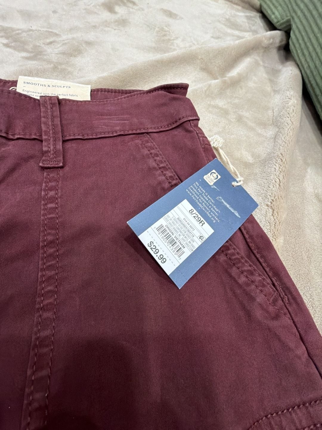Universal Thread Mid-Rise Skinny Button-Fly Smooths & Sculpts Jeans in Burgundy