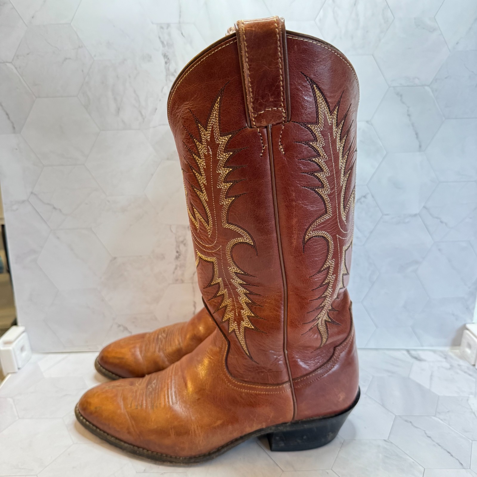 Vintage Tony Lama Boots Men 7.5 EE Brown Bullhide Leather White Label Cowboy EUC