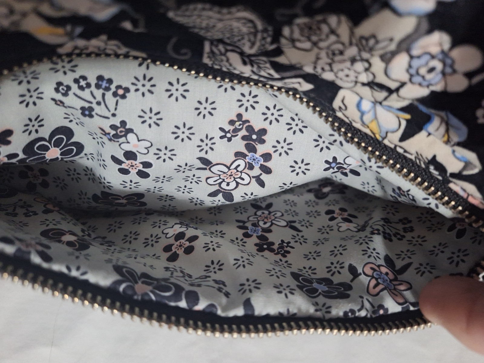 Vera Bradley Crossbody Purse Black/Blue/Beige Floral Adjustable Shoulder Bag