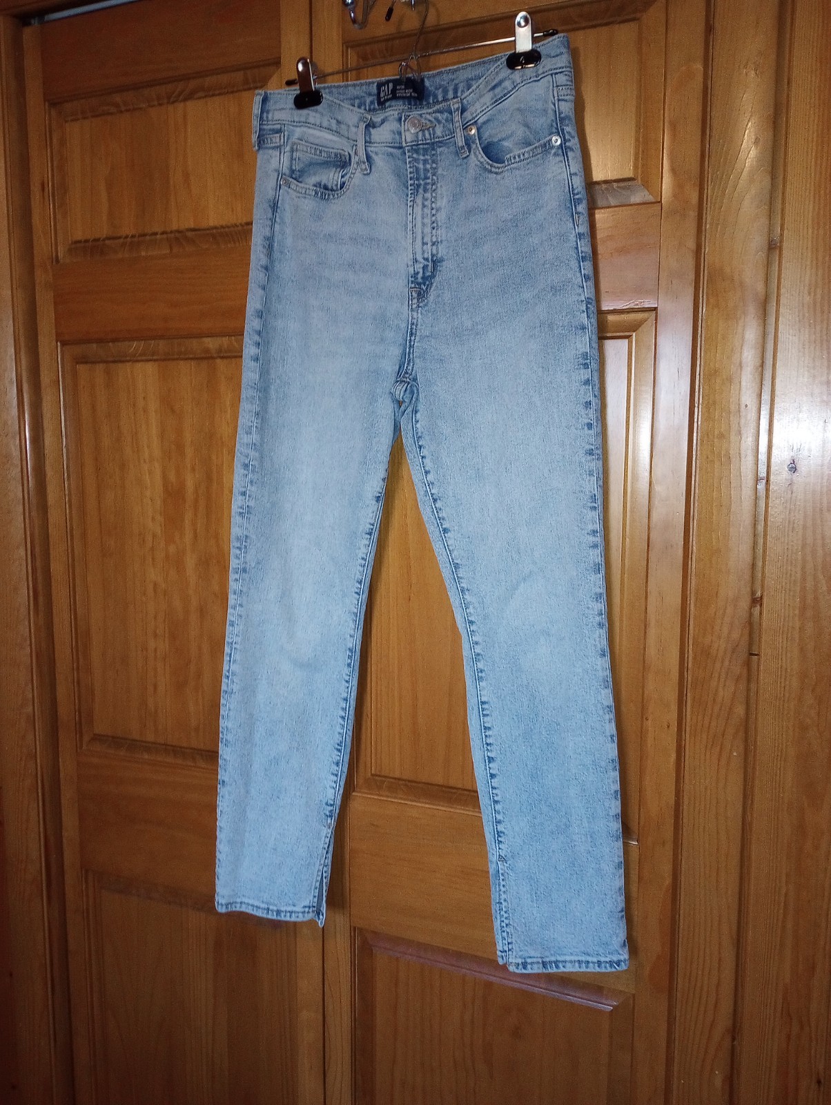 Gap Denim “Vintage” Look Jeans 5″ Ankle Slit Womens 31″ waist, 12″ rise, Lt Wash