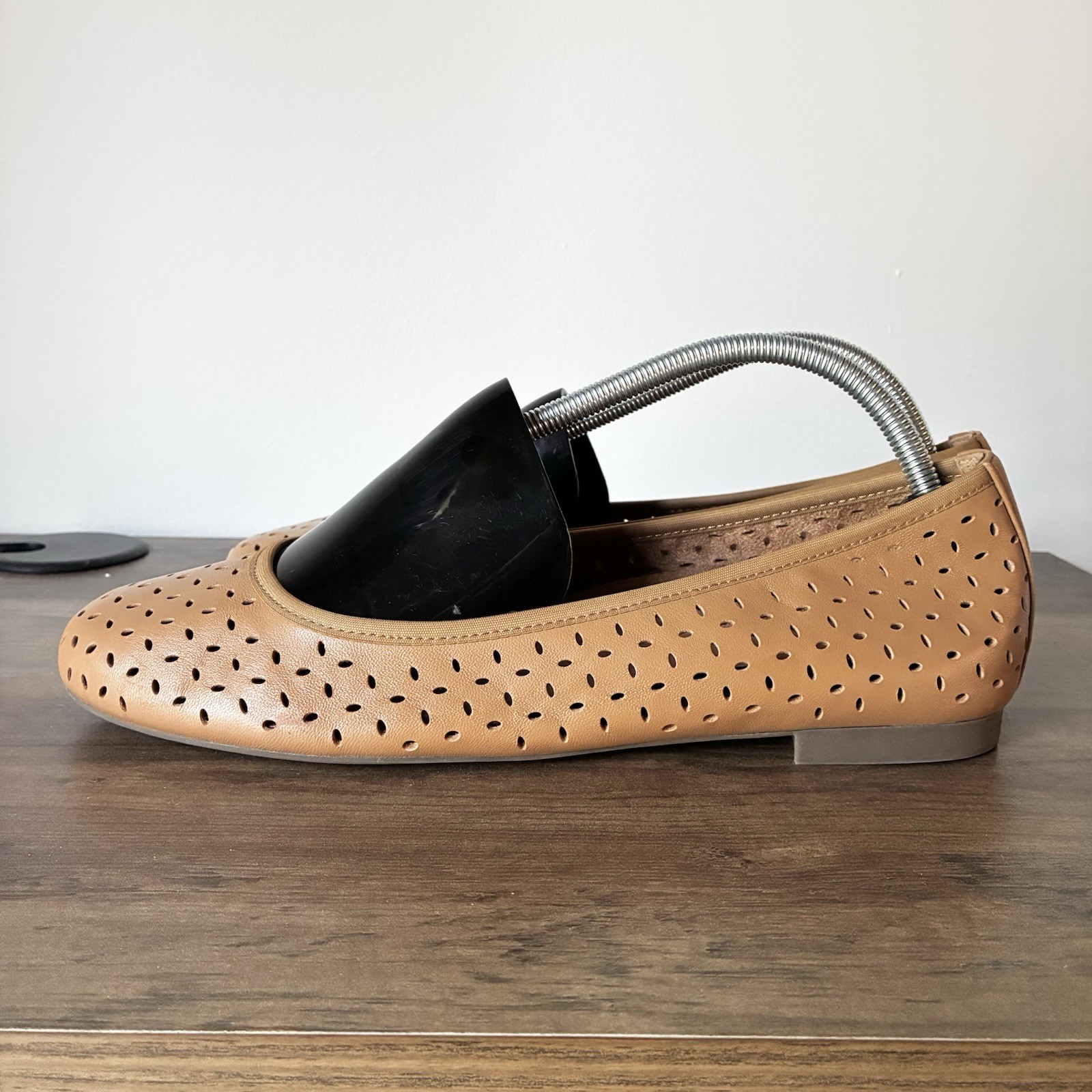 Vionic Robyn II Leather Laser Cut Ballet Slip On Flats Cognac Tan Womens 11