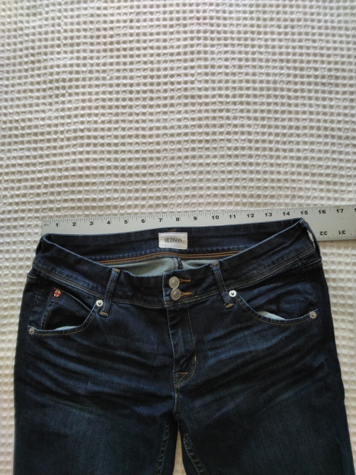 Hudson Jeans Women’s Dark Wash Cropped Cuffed Jeans – Size 27