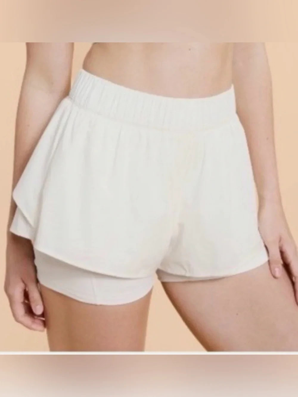 Blogilates Women’s Size Medium Ruffle Short Ivory Women’s Athletic Dance NEW