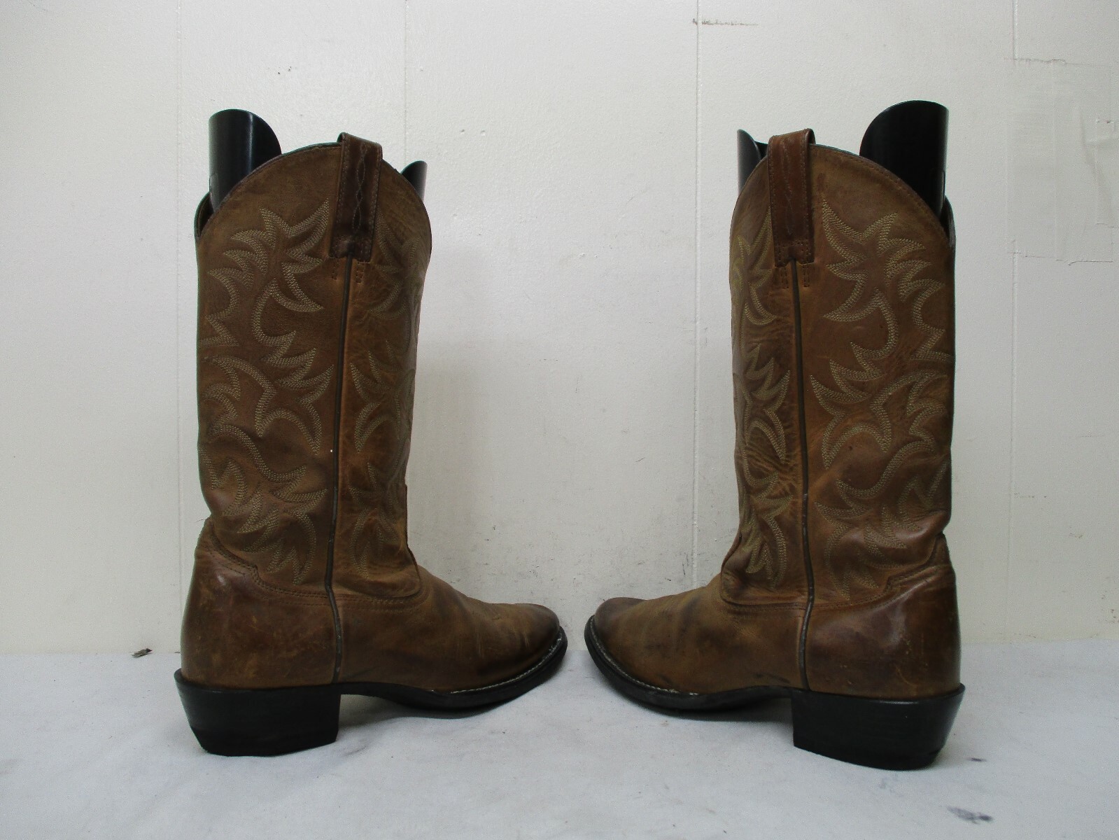 Ariat Brown Leather Cowboy Western Boots Mens Size 8.5 D Style 34725