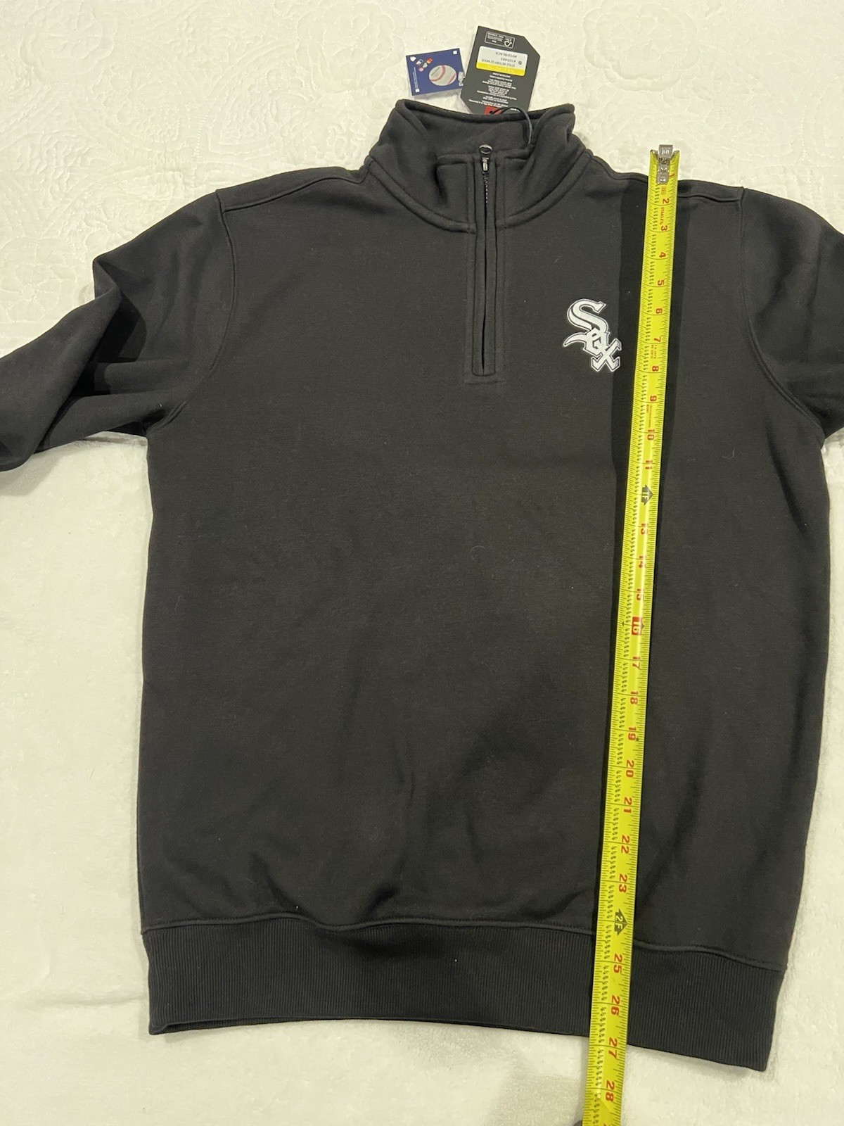 Antigua Chicago White 1/4 Zip Pull Over Sweatshirt Size Small