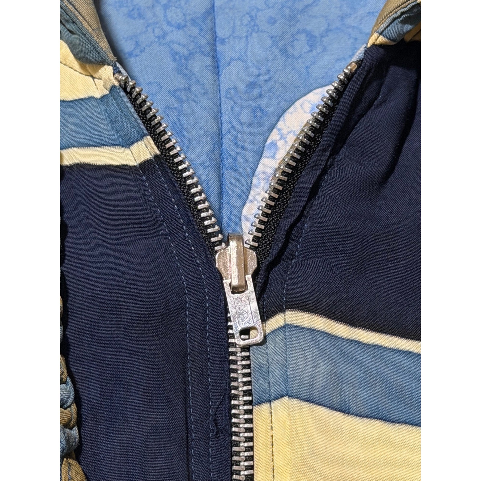 Asian Creations Jacket Mens Medium Blue Batik Eagle Mask Quilted Hooded Zip Up