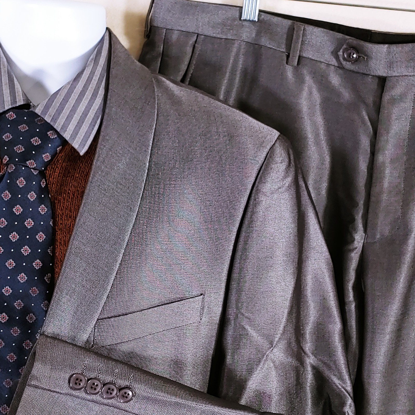 Lineage Suit Jacket & Pants Mens 46R Fit 48L Silver Blazer 39X29 Wai-Ins 2pc Set