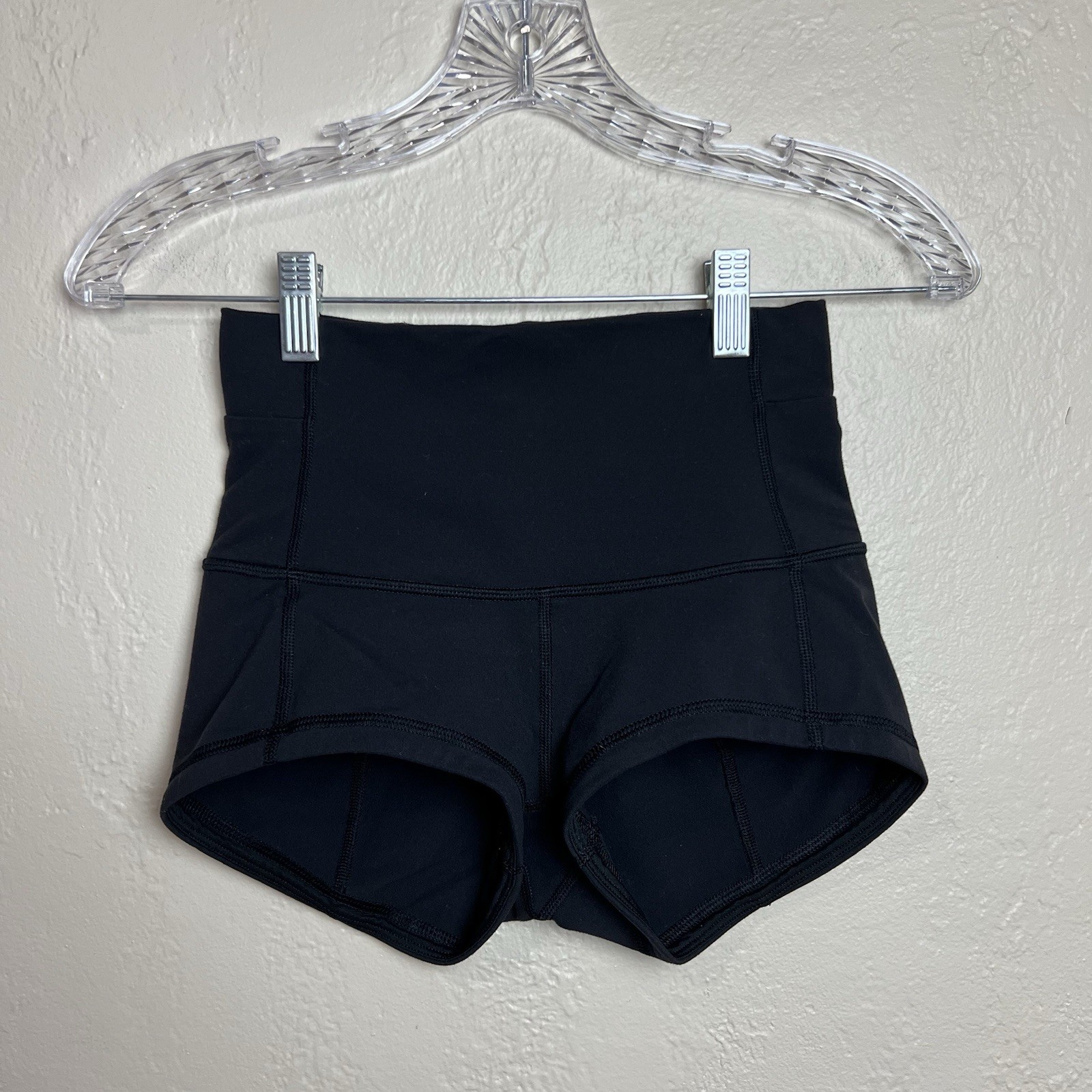 Lululemon Align High Rise Mini Shorts Womens 4 Black 2″ Inseam Nulu Athletic Gym