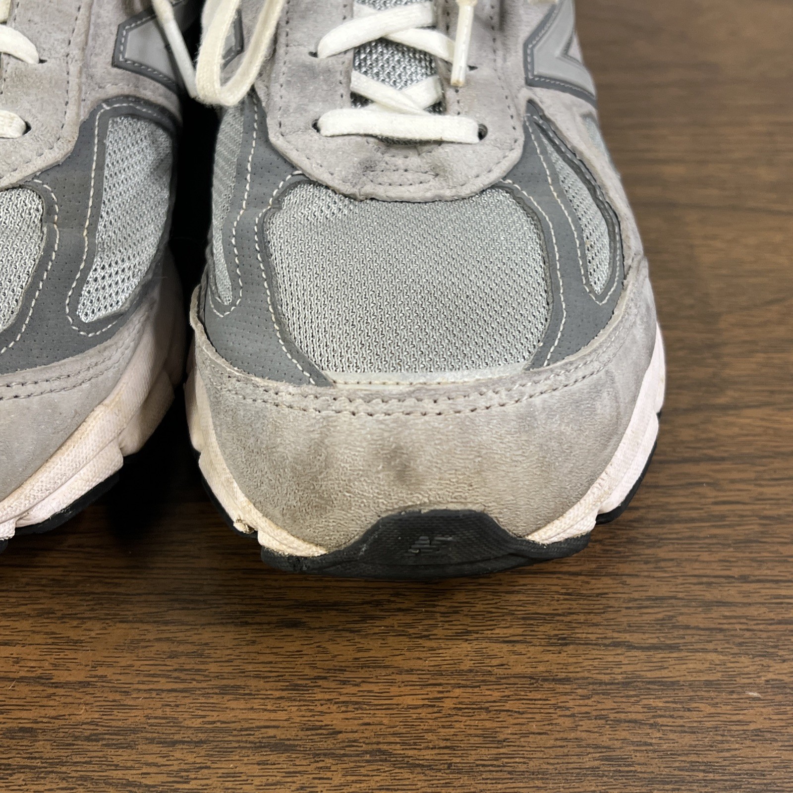 New Balance 990v4 Made in USA Grey Silver Mens Size 11 Athletic Shoes Sneakers