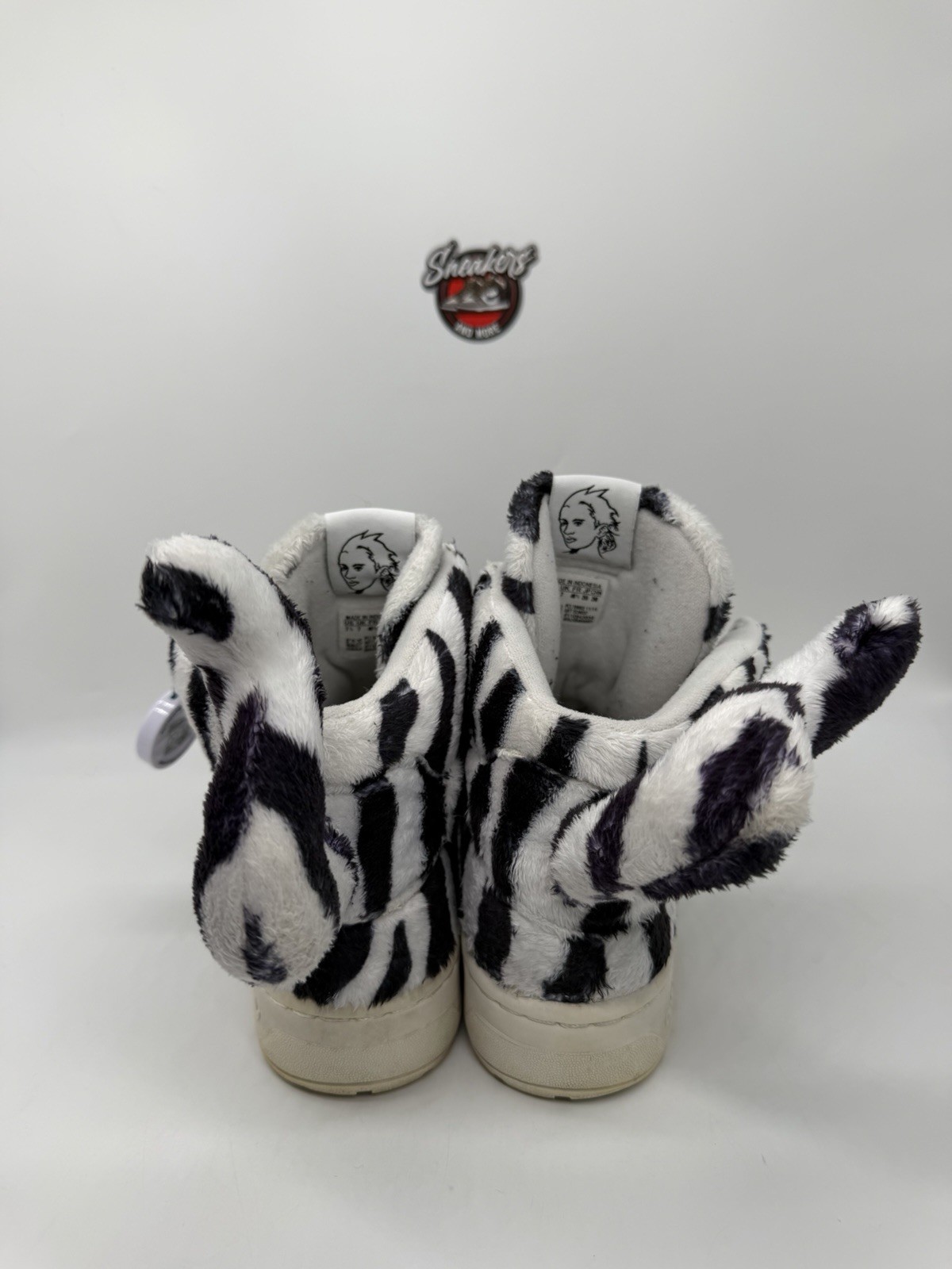 Adidas x Jeremy Scott White Tiger Leopard Animal Tail Wings Bear B26037 Size 7.5