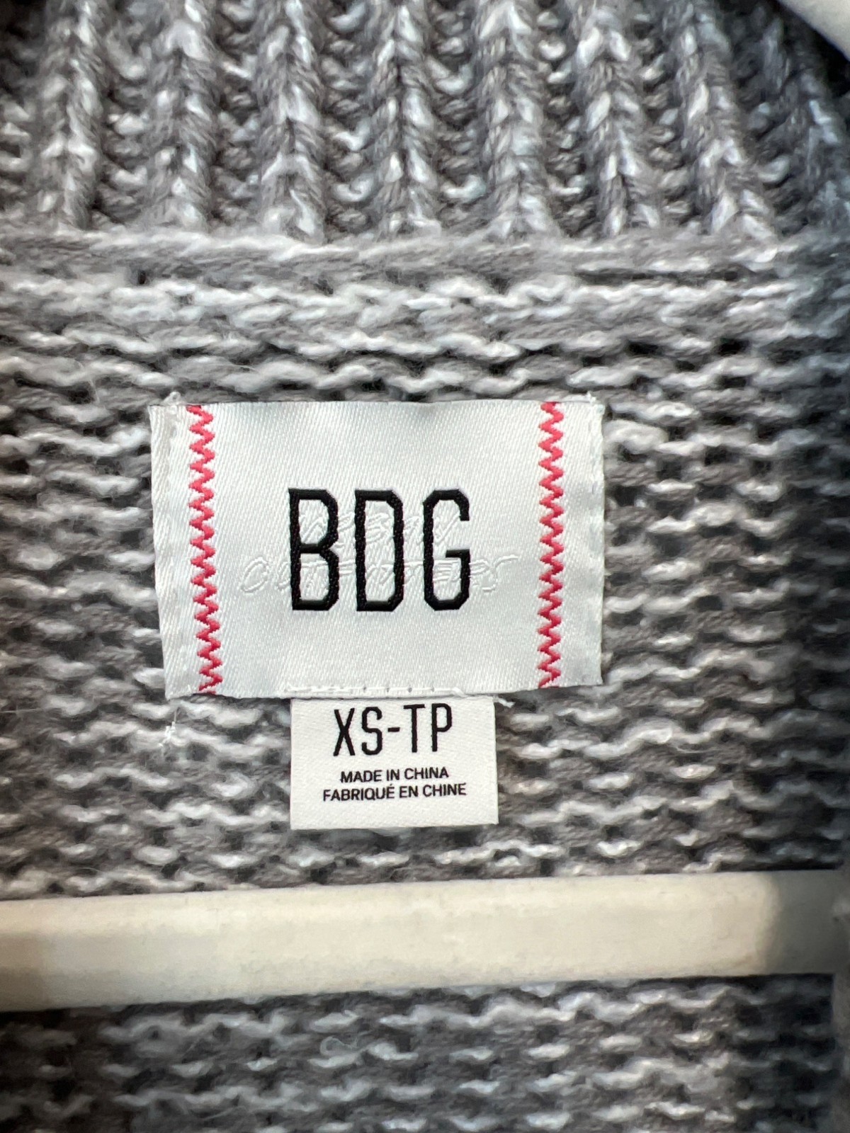 BDG Button Front Cardigan Sweater Sz XS Long Sleeve Gray Acrylic Blend Cozy Knit