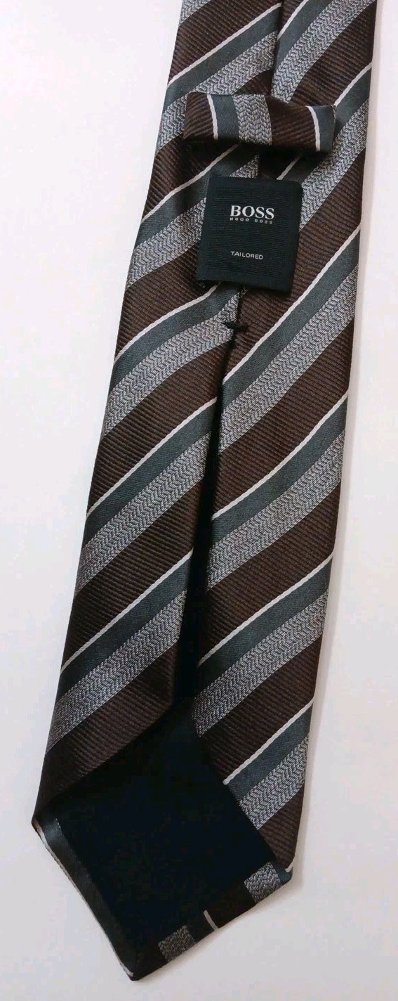 New 145+ Hugo Boss Men Silk Tie Made in Italy Striped Necktie Sz L 60″× W 3 1/8″