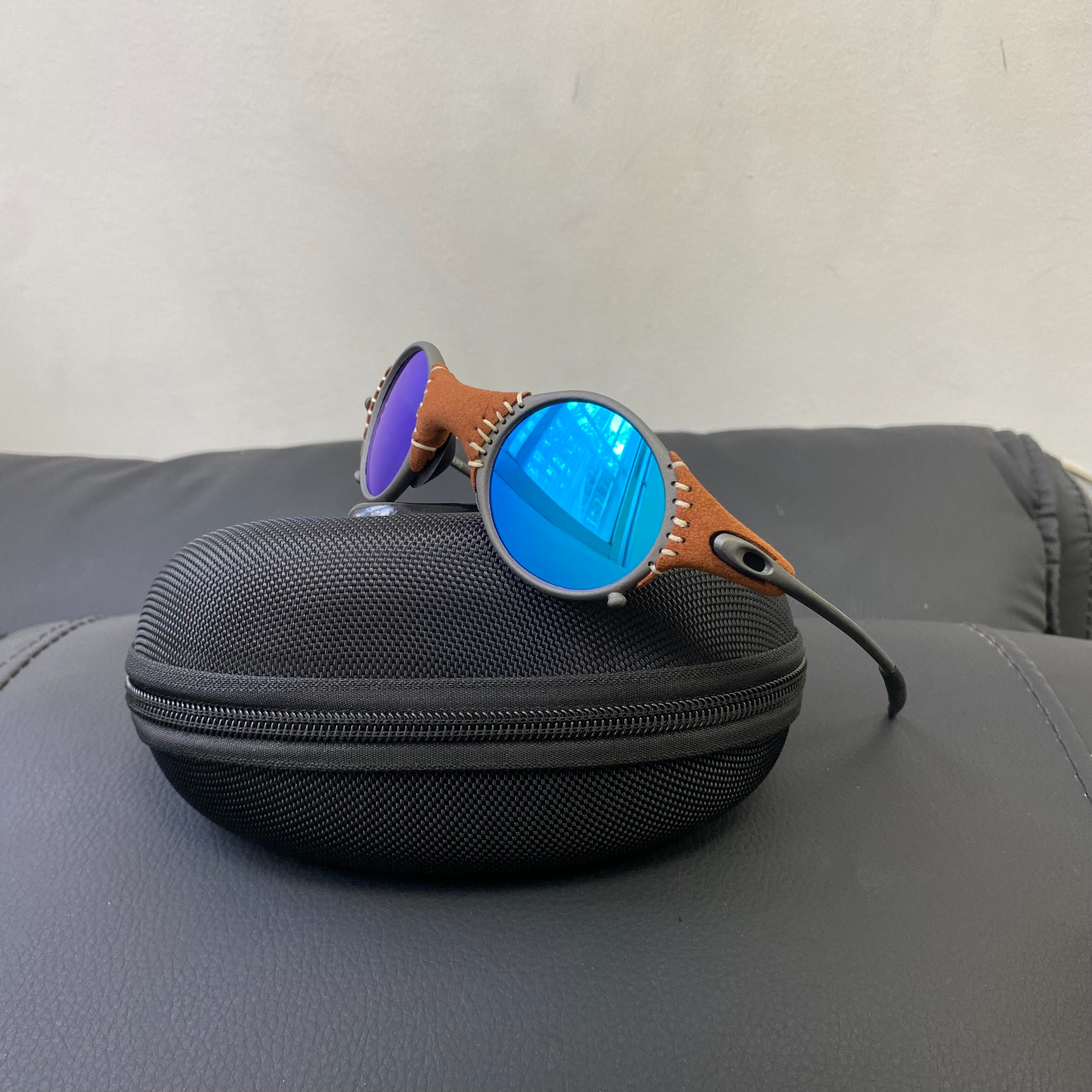 Vintage Oakley X-Metal Mars Leather avantgarde Gorpcore Polarized Outdoor mounta