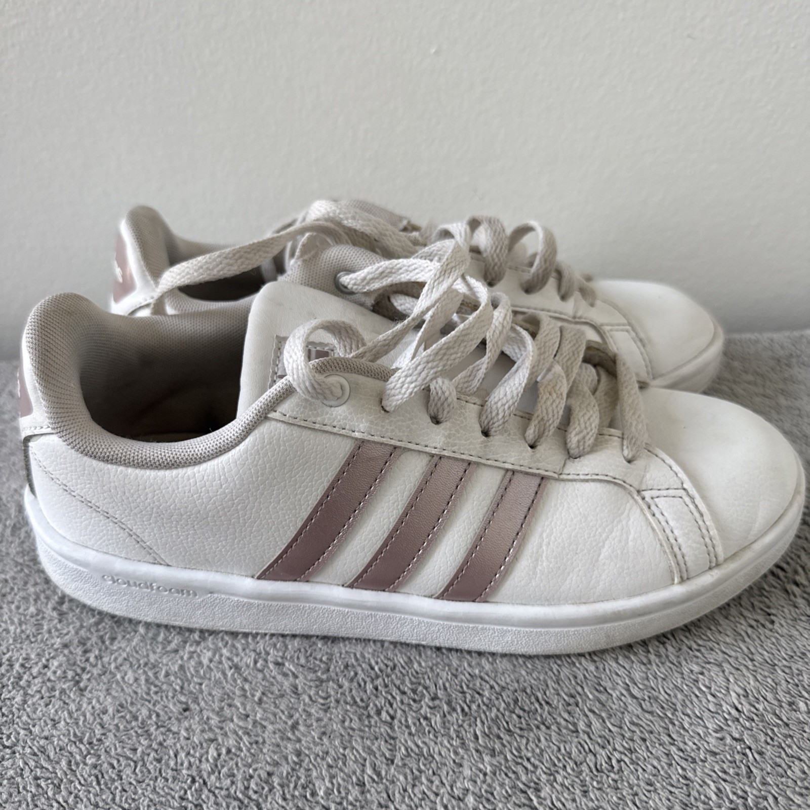 Adidas Cloudfoam Advantage DA9524 White Rose Gold Tennis Shoes Lace Up 7 US W
