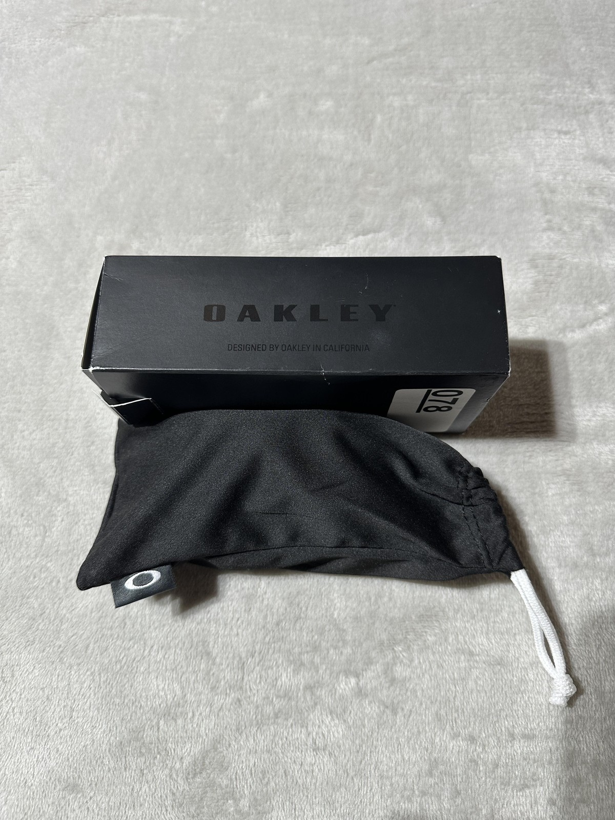Oakley Gascan Wrap Sunglasses Matte Black Grey Lens Mens USA 03-473 0009014