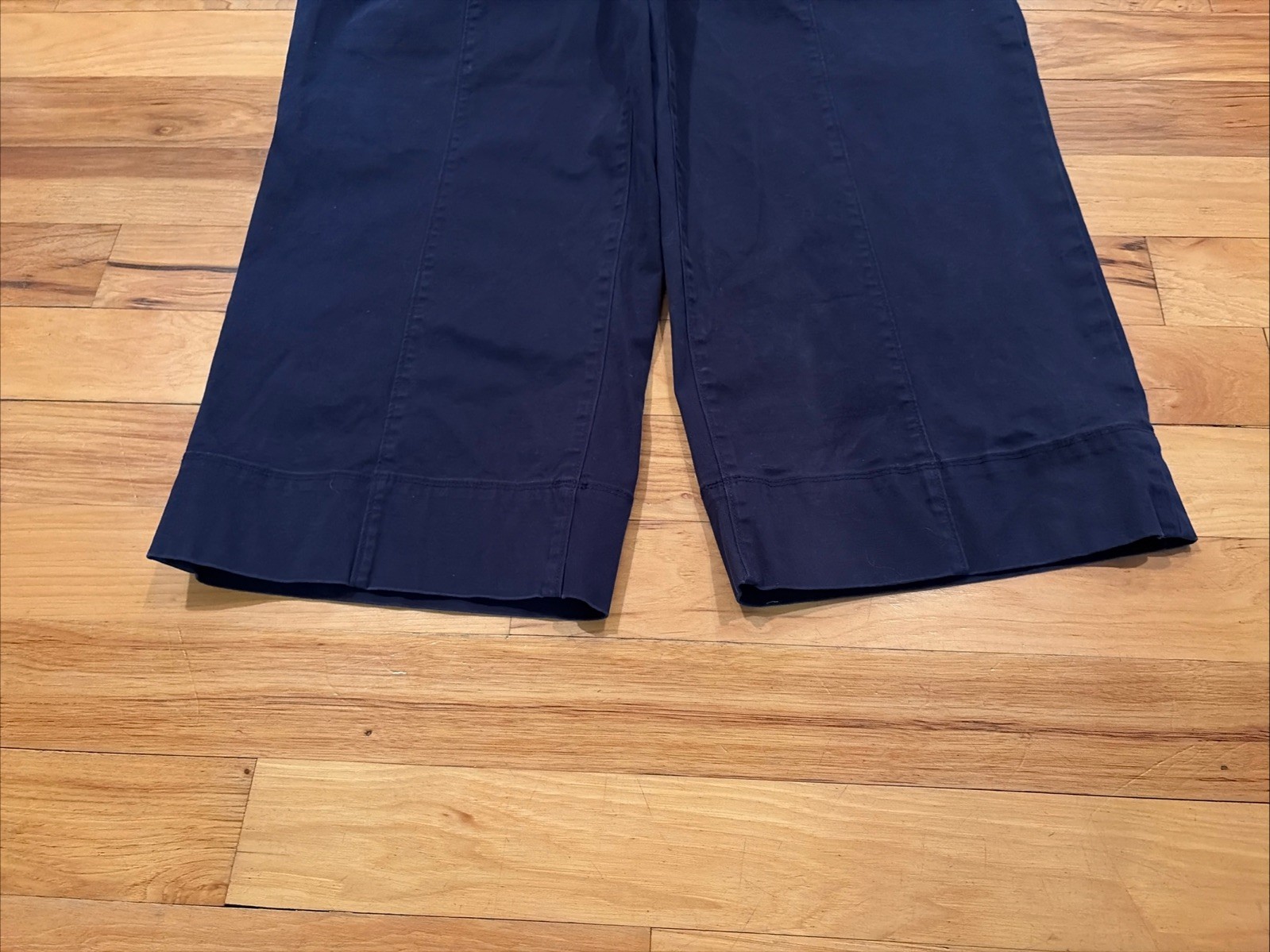 Duluth Trading Co. Blue Crop Capri Wide-Leg Pants Womens Tag 18 Reg Fits 37 x 23