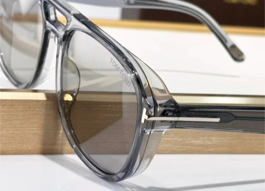 Tom Ford Rosco Sunglasses TF1022 Gray 58-16-140mm With Case New